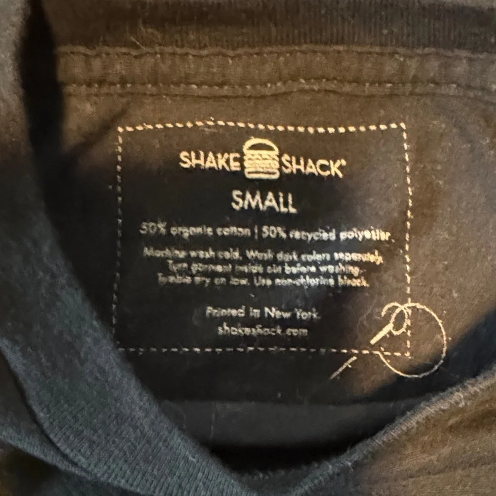 Chicago Skyline Shake Shack Graphic Tee - Picture 2 of 3